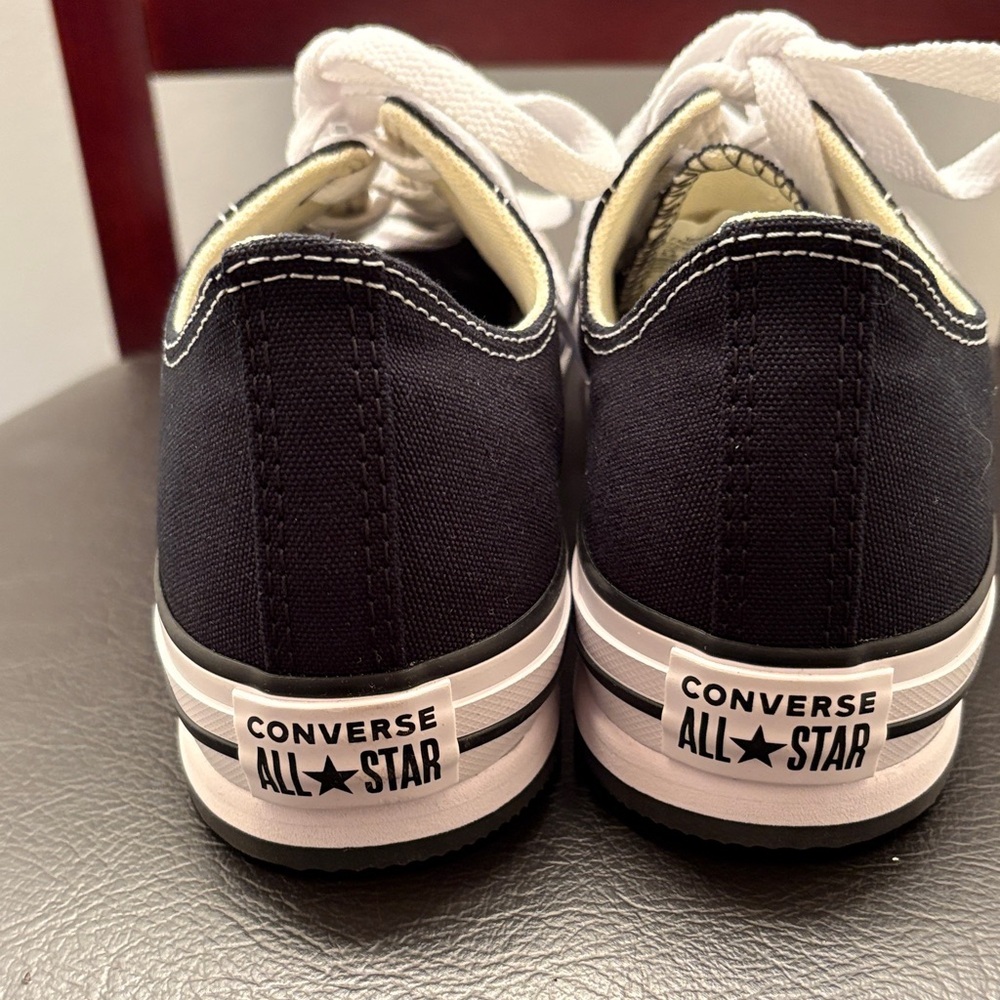 New Converse All Star Boy’s Black and White Canvas Sneakers Size 5.5 - Picture 4 of 5